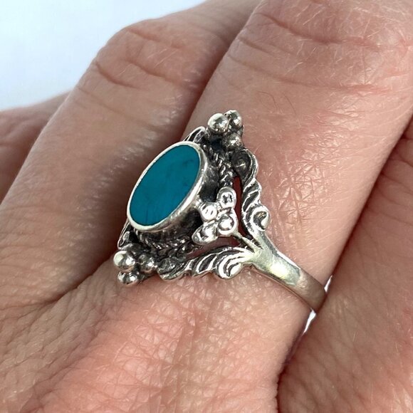 Sterling Silver 925 Scrollwork Oval Faux Turquoise Tapered Shank Ring Sz 7.5 - Picture 5 of 16